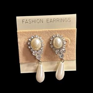 Diamond & Pearl TearDrop Earrings